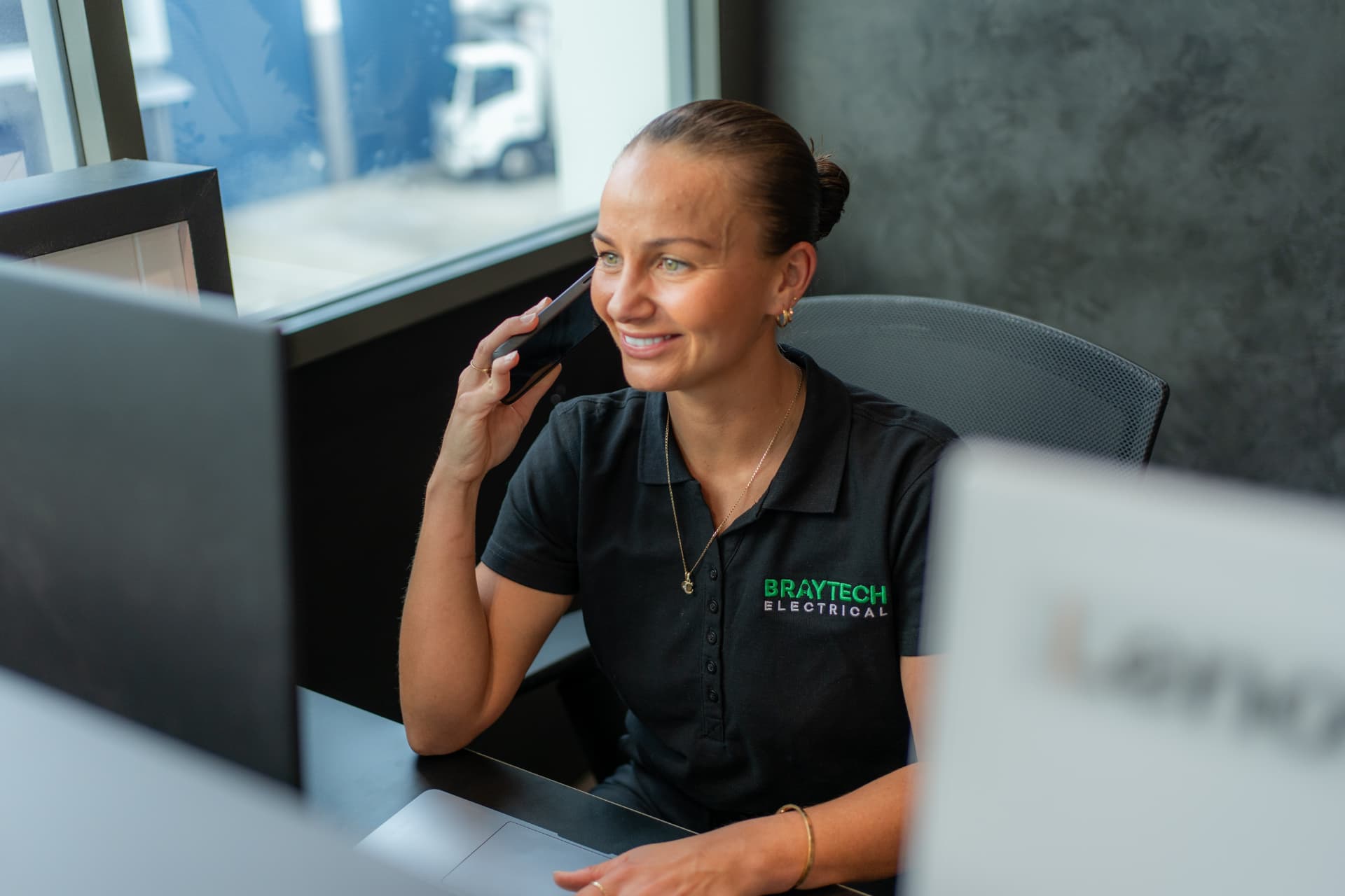 Braytech office team taking customer calls